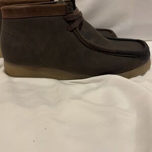 Mountain Creek Kanga Men's Brown Casual ankle boots size 8M